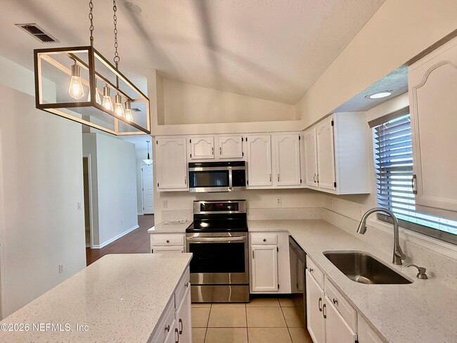 Building Photo - 8796 Chambore Dr