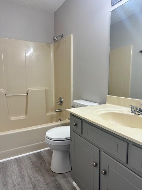 Building Photo - 705 Gale Dr NE