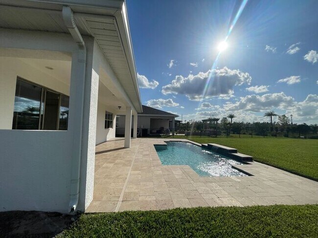 Building Photo - Coming Soon!!!!-HARMONY WEST-6685 Knollwood St. Harmony, FL 34773