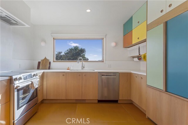 Building Photo - 6236 Springvale Dr