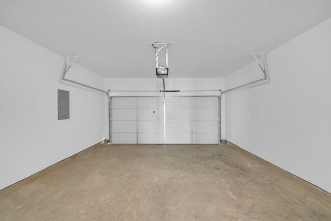 Building Photo - 10316 Penryn Frst Trl