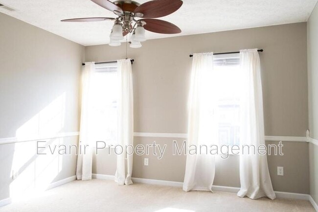 Building Photo - 2257 Murphy Ln E