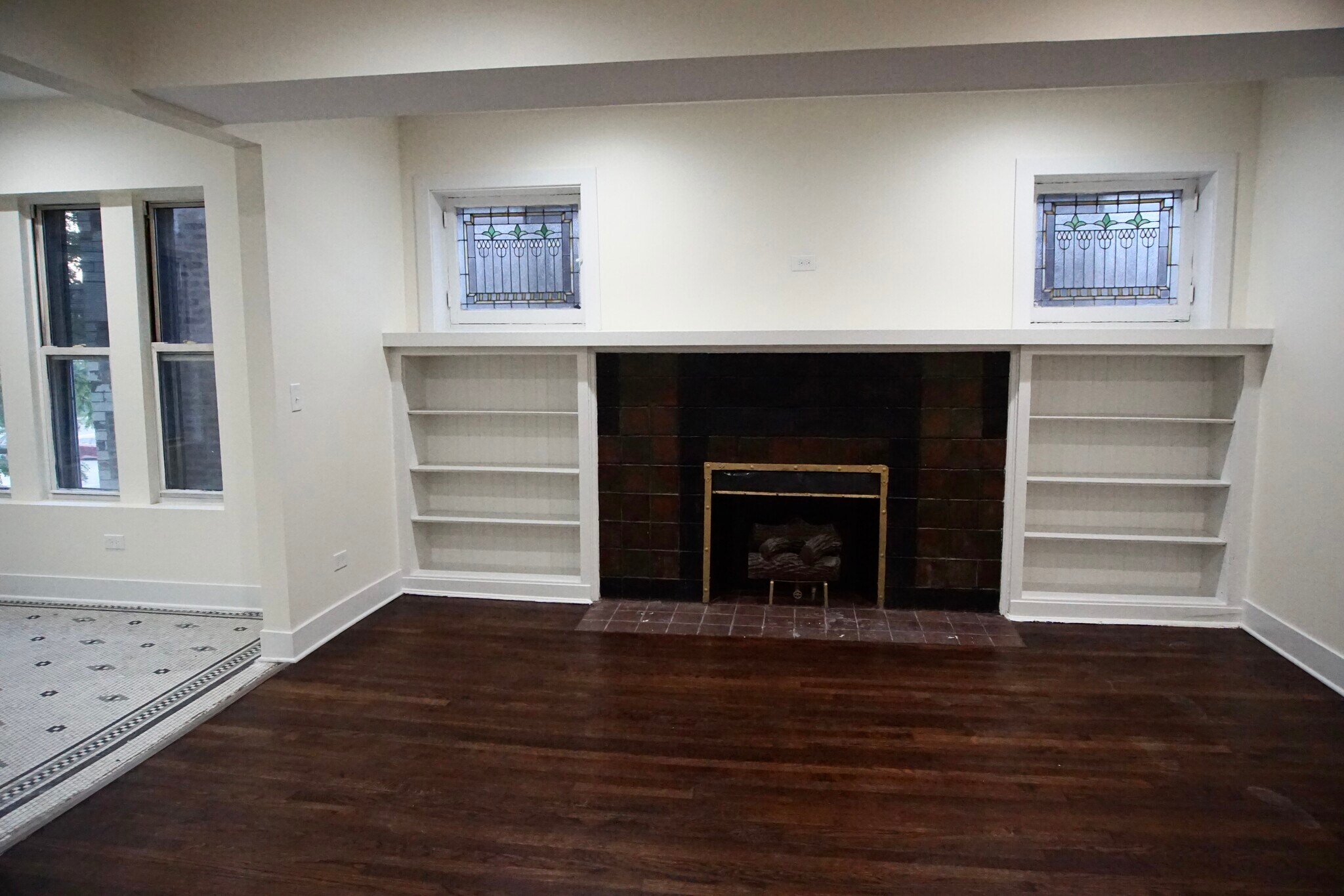 Building Photo - 4313 S King Dr
