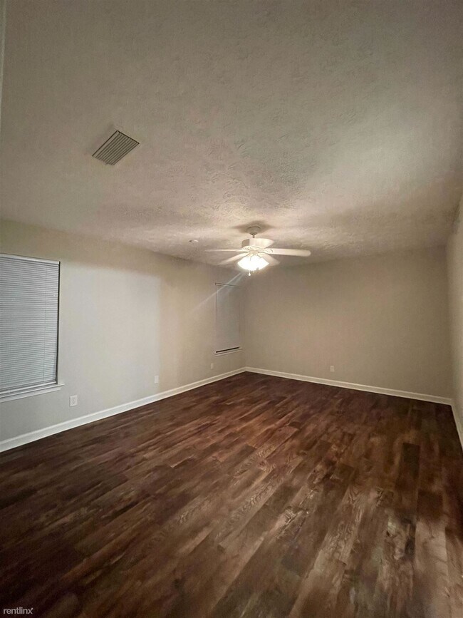 4 br, 2 bath House 556 Shady Grove Drive 556 Shady Grove Dr