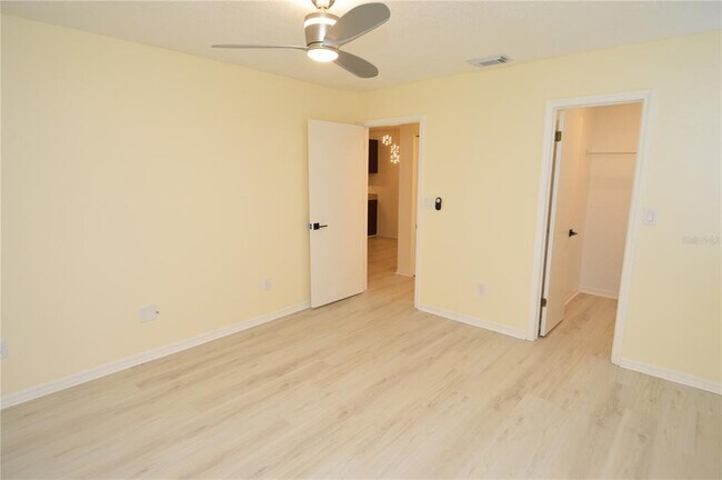 Building Photo - 10265 Gandy Blvd N