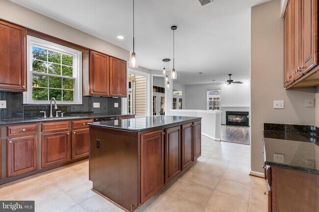 Building Photo - 21354 Fultonham Cir