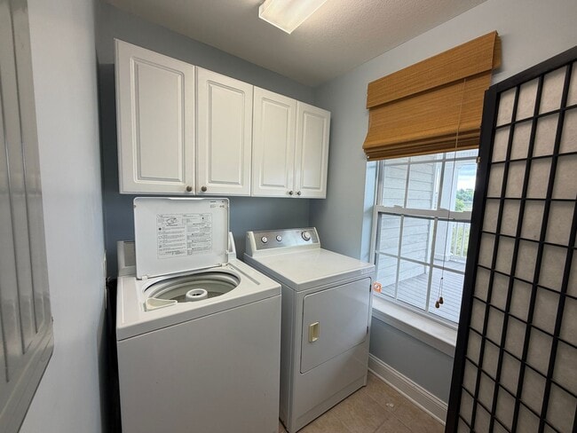 Building Photo - 91 Screven St