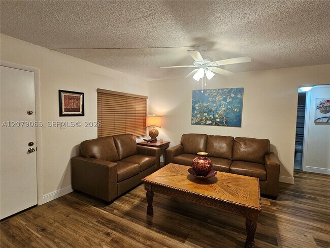 Building Photo - 8065 SW 107th Ave