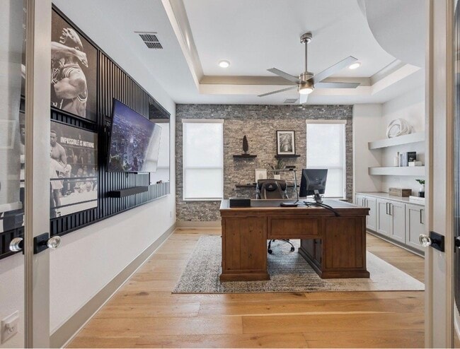 Building Photo - 6817 Davenport Divide Rd