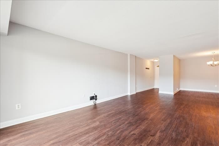 Building Photo - 1300 Army Navy Dr
