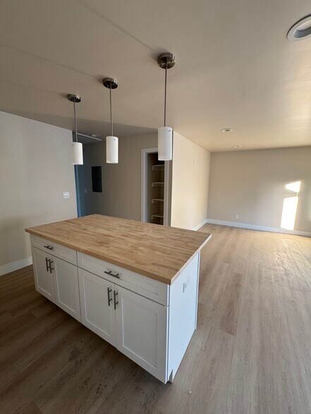 Building Photo - 11720 Utah Ave