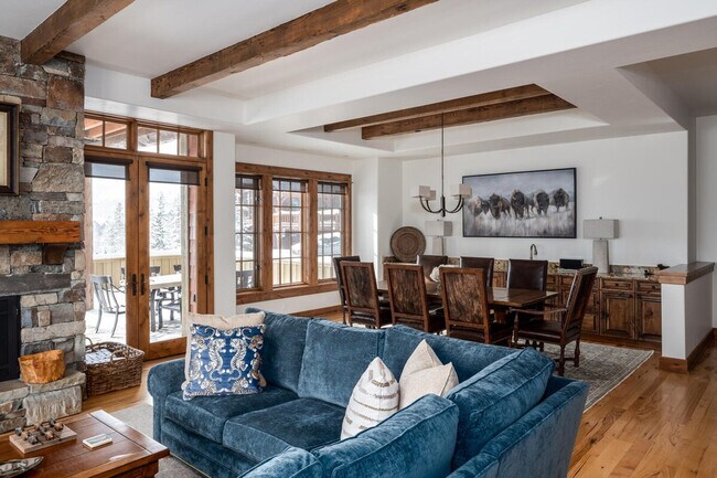 Building Photo - 12 Silver Star Drive