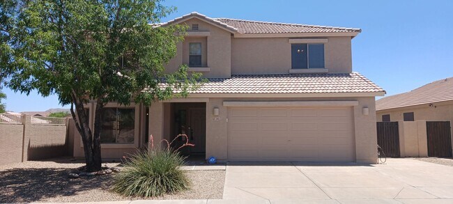 Primary Photo - Spacious Two Story 4 Bed/3 Bath with Large...