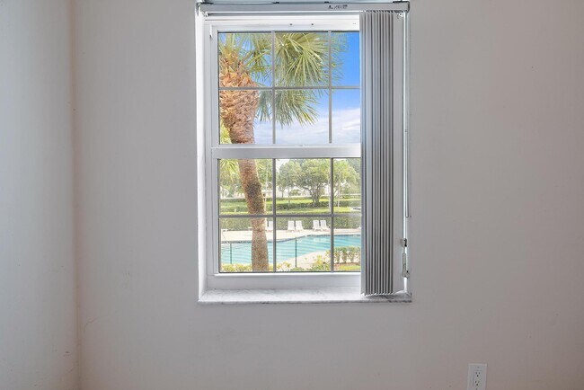 Building Photo - 216 Cypress Point Dr