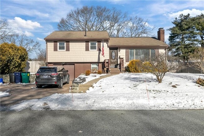 Building Photo - 84 Birchwood Dr