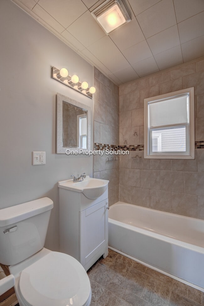 Building Photo - 7005 Broadway