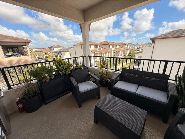 Building Photo - 4900 NW 83rd Path