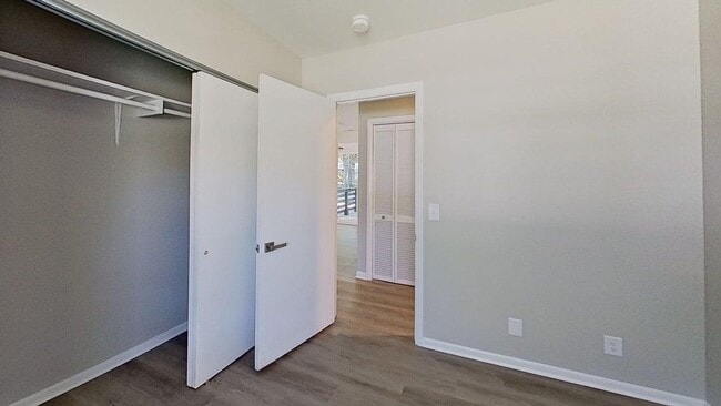 Building Photo - 3 bed / 1.5 bath ~ West Ashley Area, Move-...