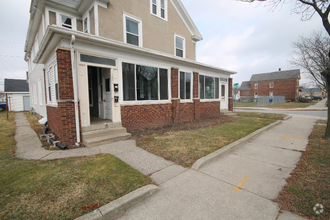 Building Photo - 1606 W Main St