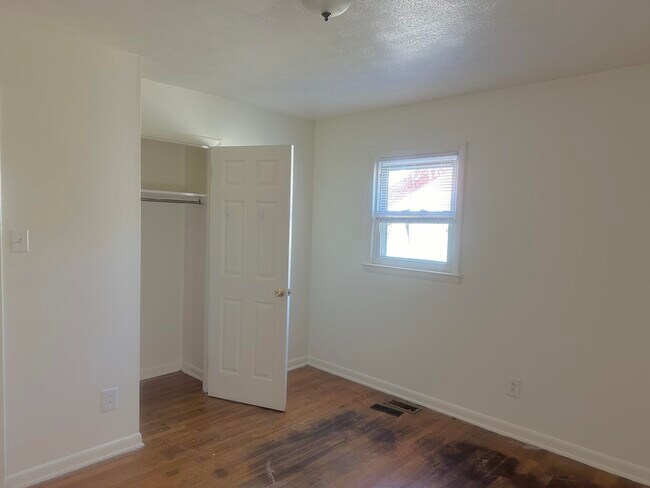 Building Photo - 1465 Anniston Dr