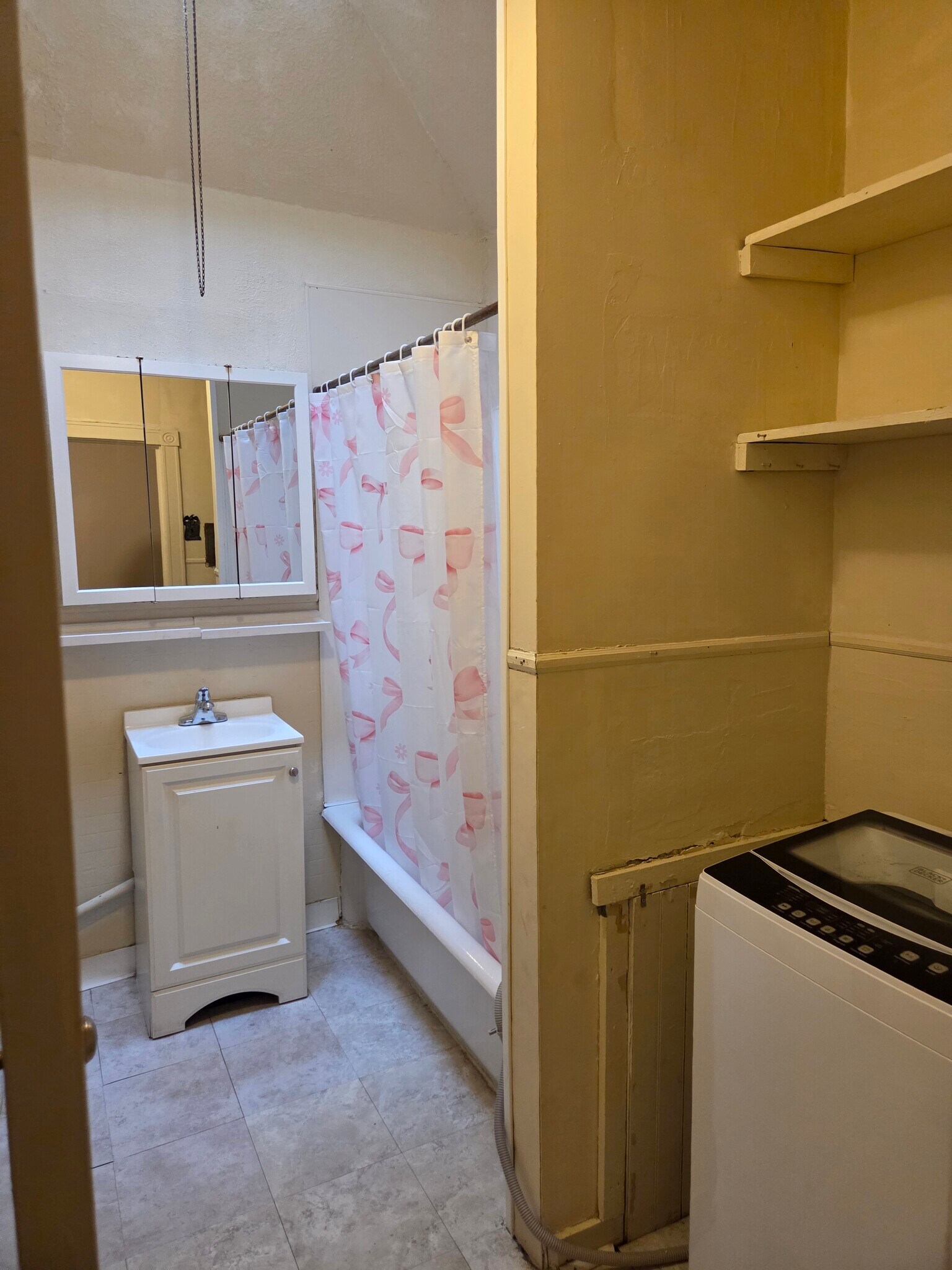 Building Photo - 5731 N 5th St