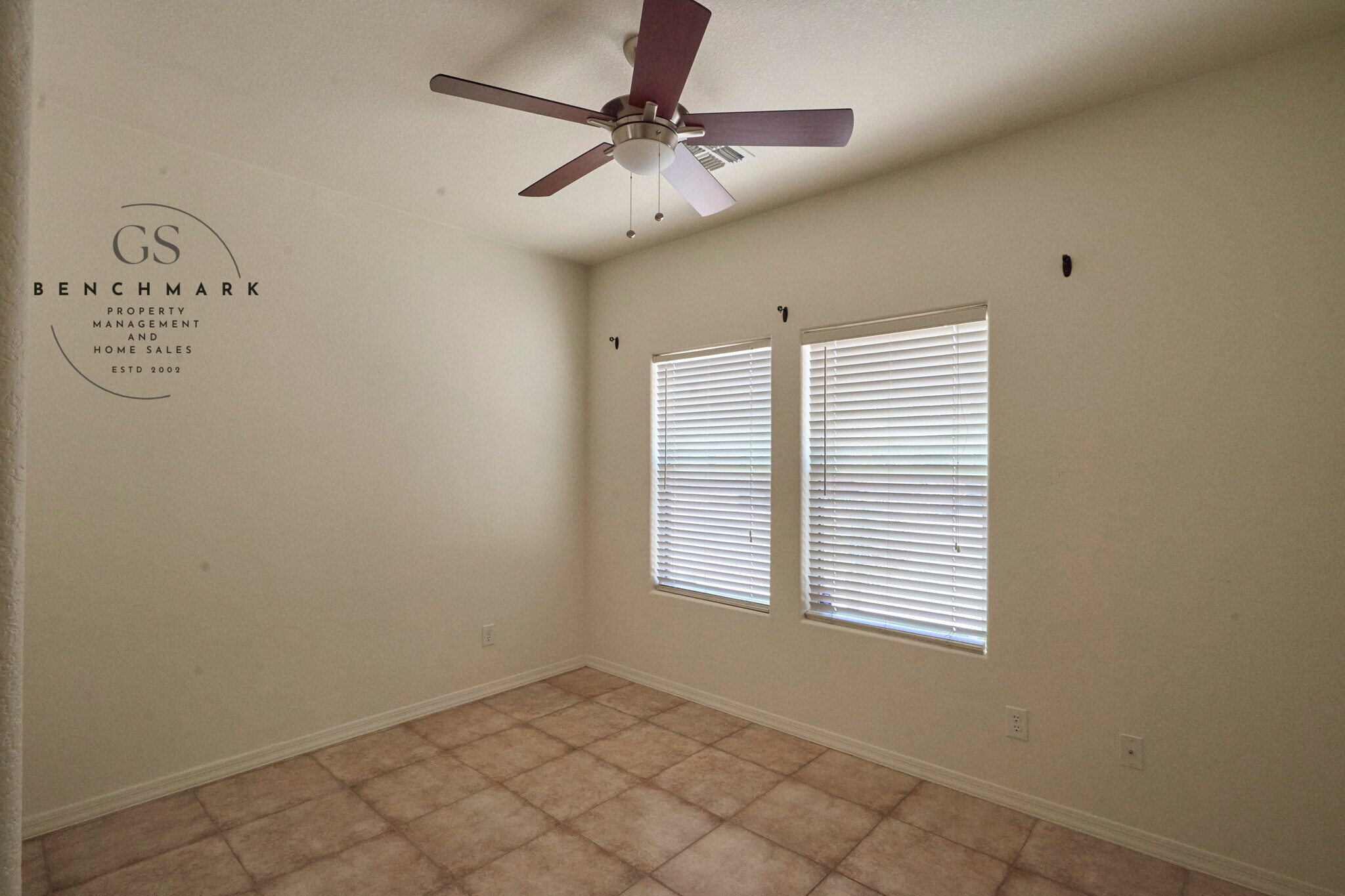Building Photo - 4211 E Wading Pond Dr