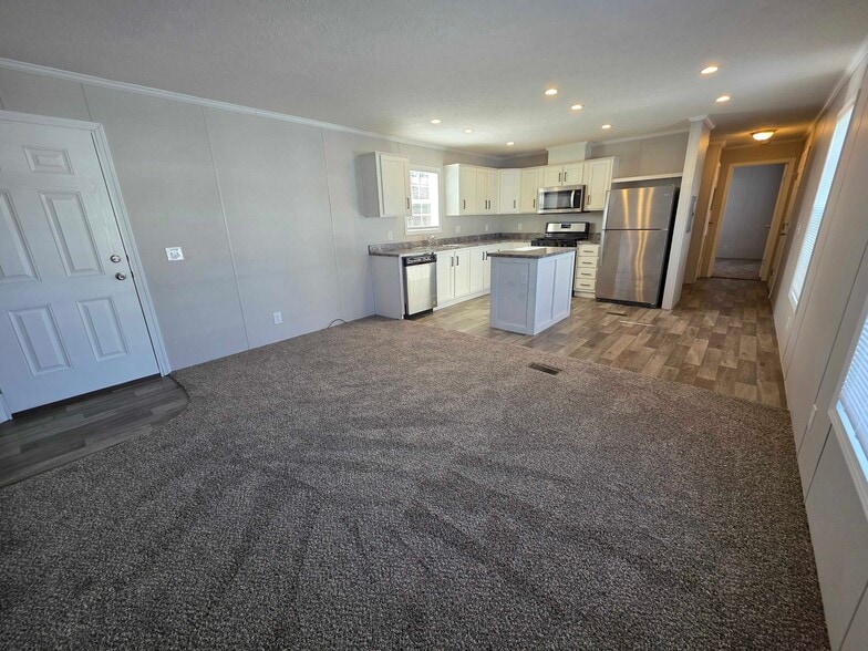 Building Photo - 3730 Birch St