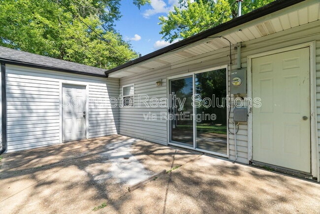 Building Photo - 1144 Northdale Ave