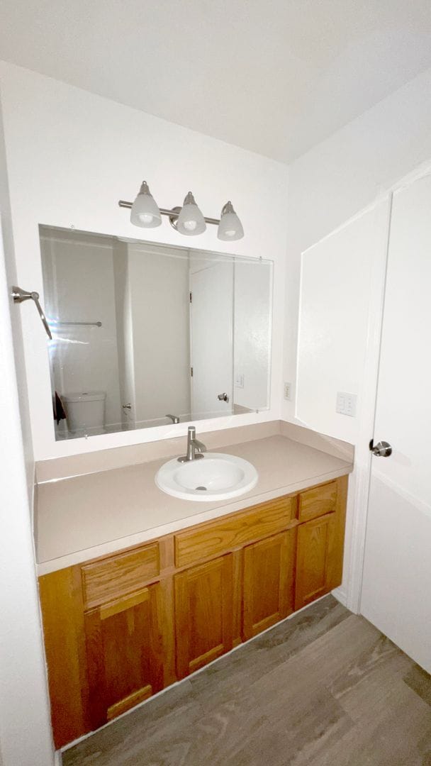 Building Photo - 1536 S Main Ave