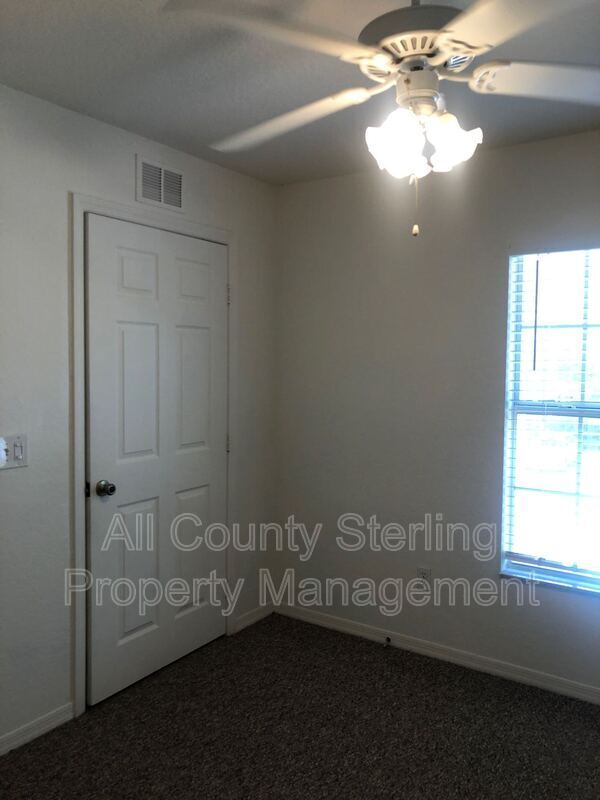 Building Photo - 870 Regatta Bay Dr