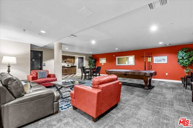 Building Photo - 3750 Santa Rosalia Dr