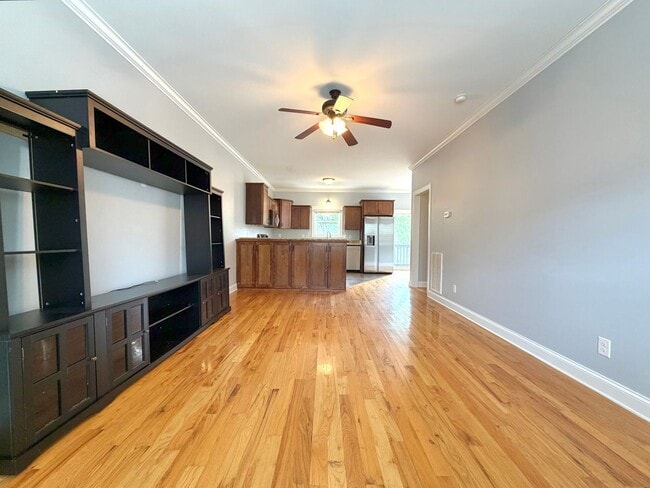 Building Photo - 90 Promontory Ln