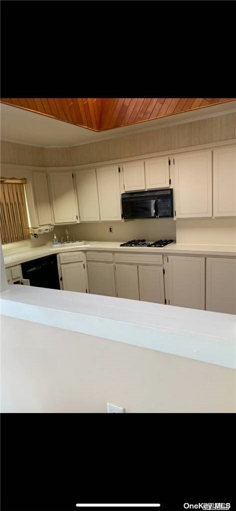 Building Photo - 86-11-86-56 56th Ave