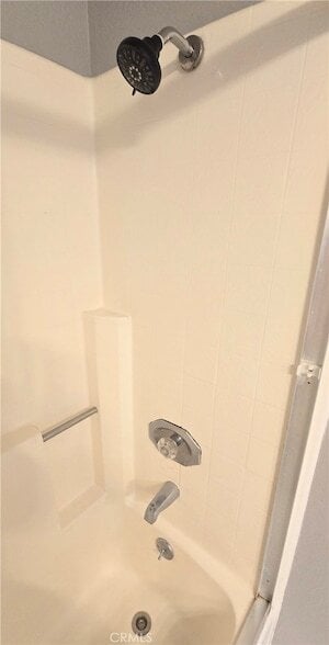 Building Photo - 630 W Dryden St