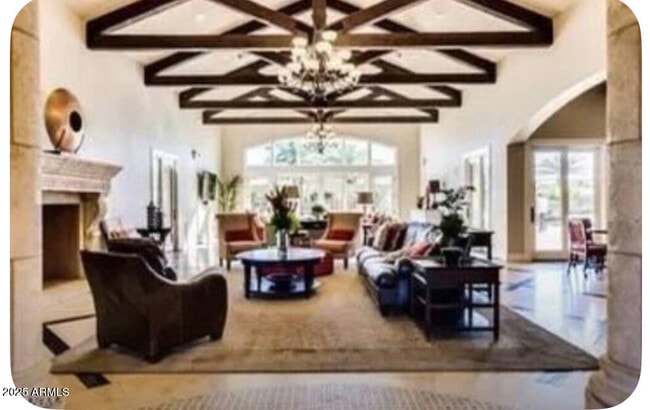 Building Photo - 1367 S Country Club Dr