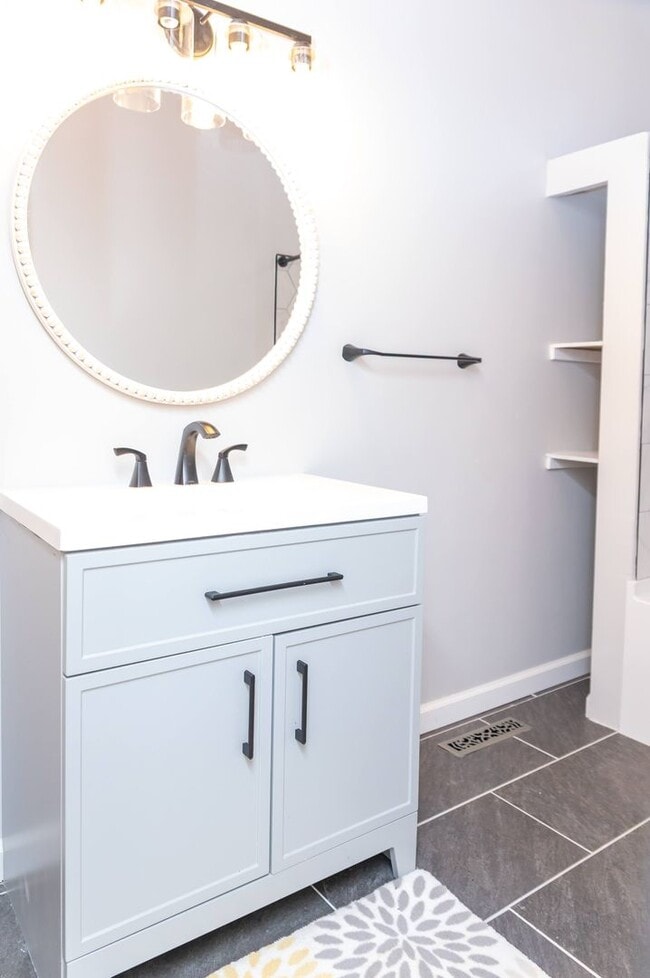 Building Photo - The VIEW!!!!