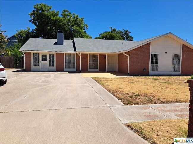 Primary Photo - 2308 Lily Dr