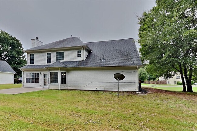 Building Photo - 7435 Calm Springs Dr