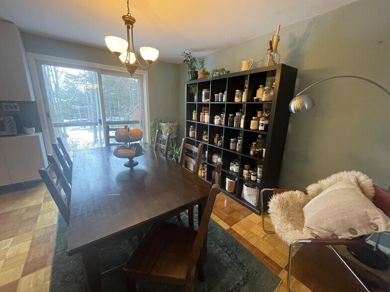 Building Photo - 16 Bonticou View Dr