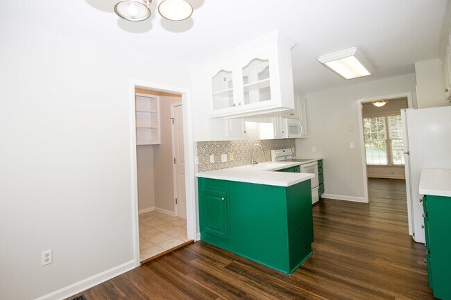 Building Photo - Charming 3-Bed, 2-Bath Home in Pittsboro's Serene Olde Farm Neighborhood! ?????