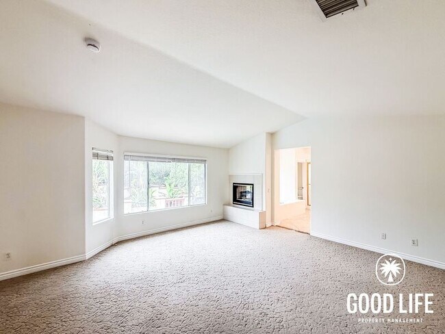 Building Photo - 709 S Hidden Creek Cir