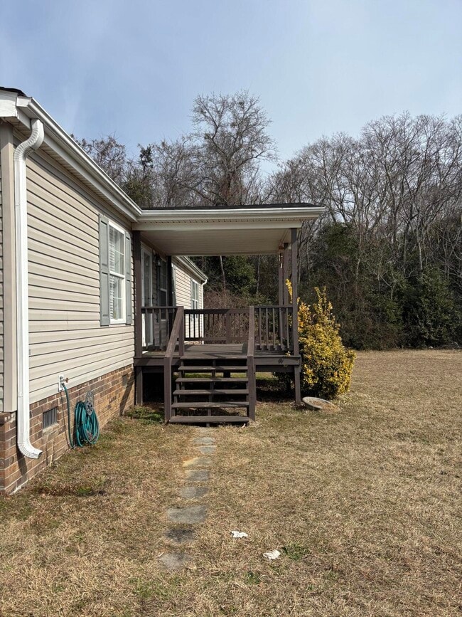 Building Photo - 6115 Dinkins Mill Rd