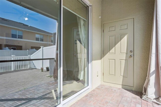 Building Photo - 9568 Trumpet Vine Loop