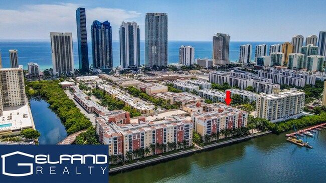 Building Photo - 17100 N Bay Rd