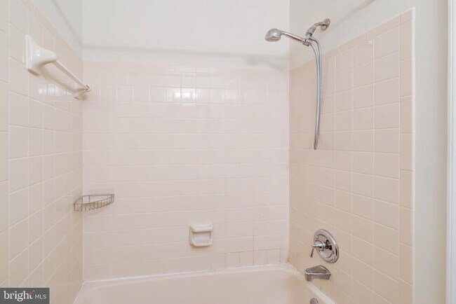 Building Photo - 14536 Castleford Ct