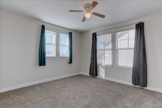 Building Photo - Stunning 5-Bedroom Home in Desirable McKay Landing – Available Now!