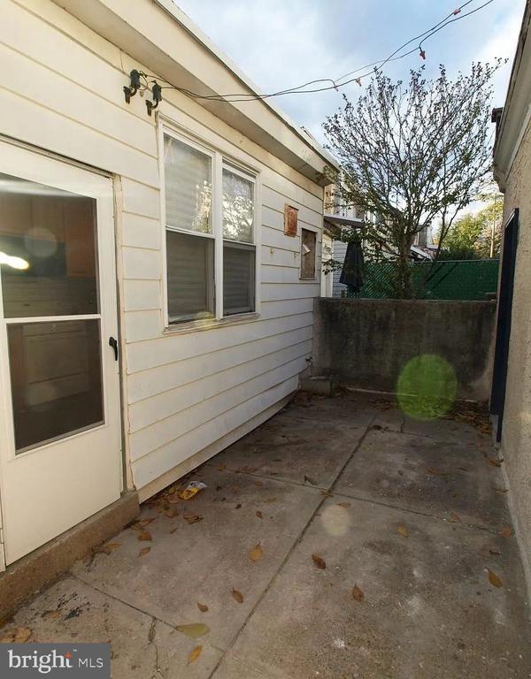 Building Photo - 4335 Fleming St