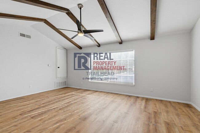 Building Photo - Bright One-Bedroom Home with Modern Finishes