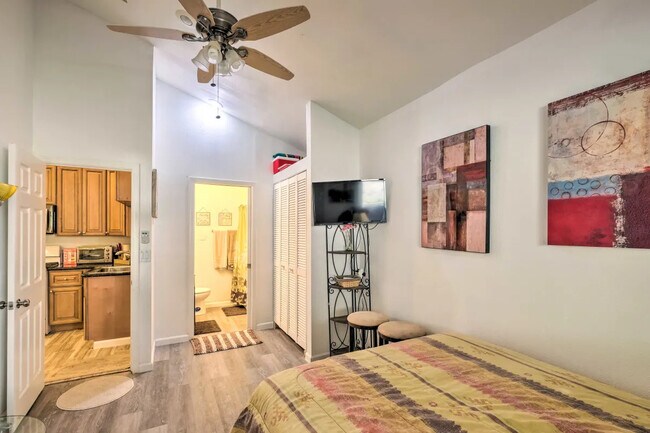 Building Photo - 276 Via del Cerrito