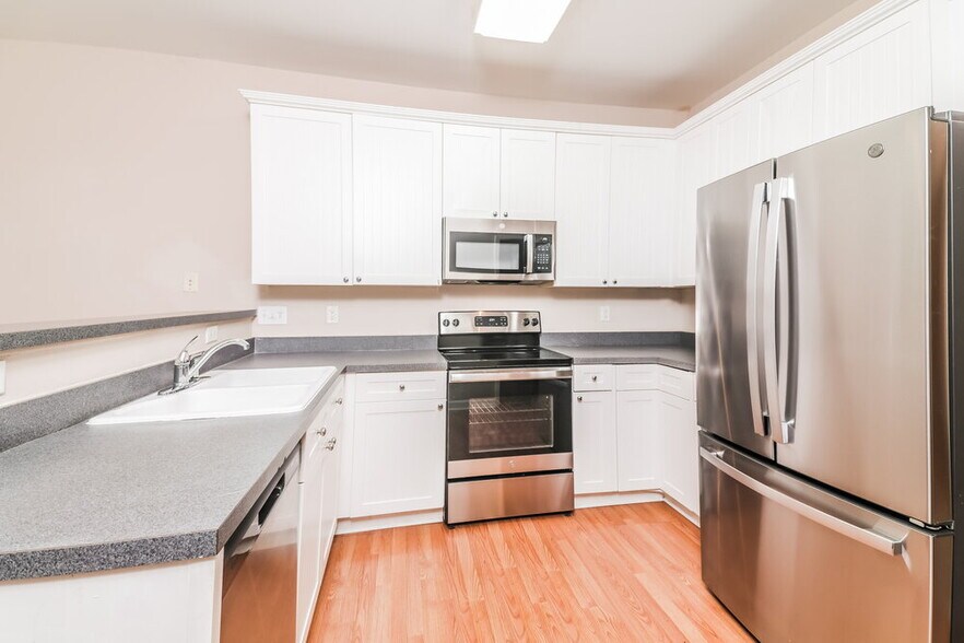 Building Photo - 7701 Harps Mill Woods Run